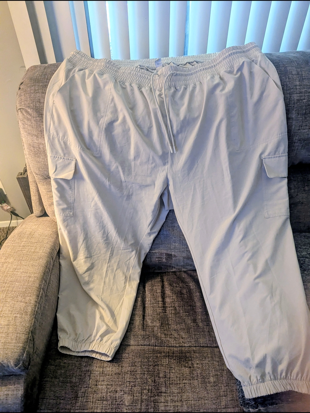 Women's Lightweight Cargo Jogger Pants - Tan